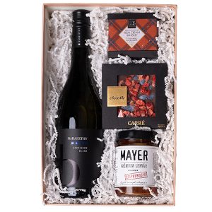 haraszthy ajándékcsomag sauvignon blanc borral és prémium kézműves finomságokkal